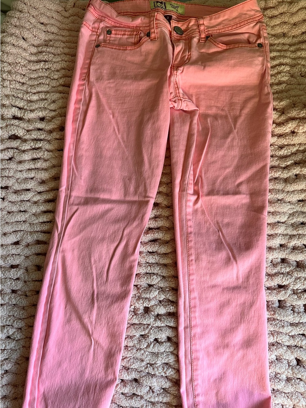 lei Pink Cropped Ankle Jeans